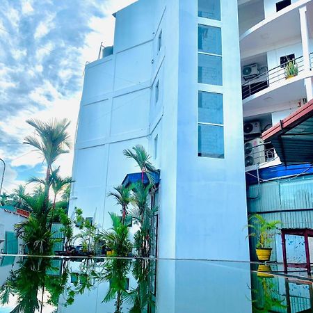 Hotel Nelly Vavuniya Exterior foto