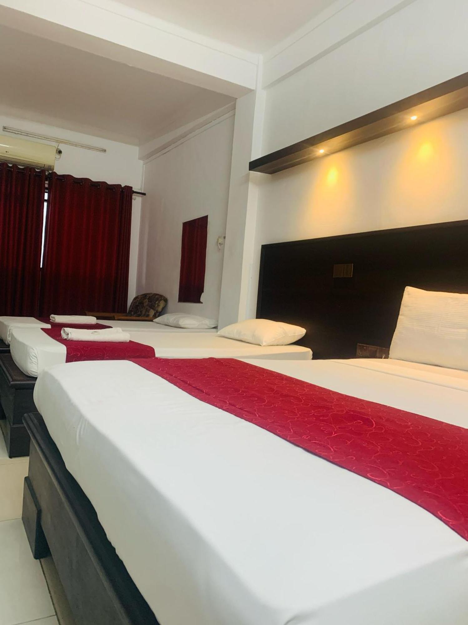 Hotel Nelly Vavuniya Habitación foto